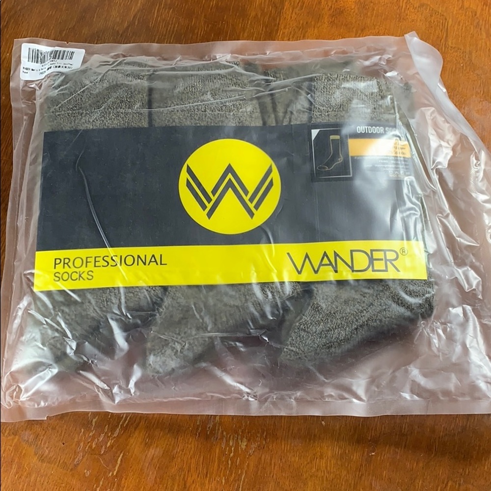 Wander men’s socks M and L
